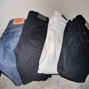 DESIGNER JEANS 10/12 BOYS (4) Pairs